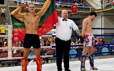 Lietuvos sportininkai pasaulio jaunimo kikbokso čempione iškovojo aukso ir sidabro medalius