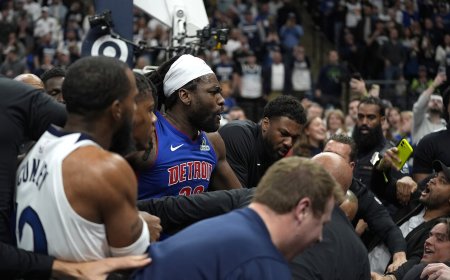 Po masinių muštynių NBA iš aikštės buvo išvaryti penki žaidėjai ir du treneriai