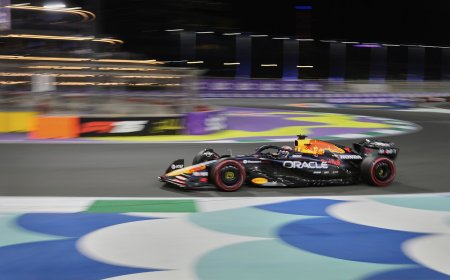 Verstappenas lenktynes Saudo Arabijoje pradės iš pirmos vietos – laimėjo kvalifikaciją