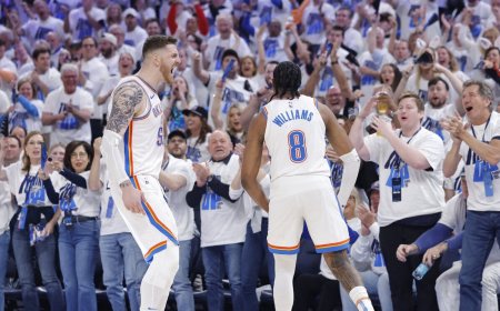 Žaibo pakirstos meškos – „Grizzlies“ gniuždančiai nušluoti Oklahomoje