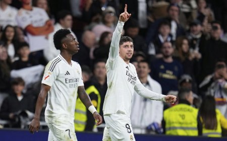 Nuostabus Valverde įvartis per pridėtą laiką padovanojo pergalę „Real“