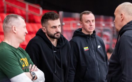 Kleiza sukritikavo Pačėsą ir juokėsi dėl Buzelio: „Visi išprotėję dėl Mato“