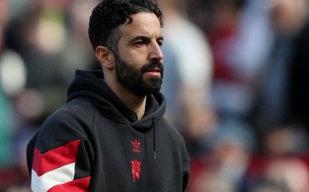 Rubenas Amorimas per pusmetį „Manchester United“ klube davė net 491 interviu – kaip žiniasklaidos dėmesys veikia trenerio darbą