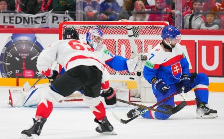 Kanada triuškina Slovakiją ir išlieka nepralaimėjusi, Danija pasiekia svarbią pergalę prieš Norvegiją pasaulio ledo ritulio čempionate