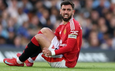 Bruno Fernandesas prakalbo apie galimą išsiskyrimą su „Manchester United“: svarbios žinutės po sudėtingo sezono