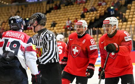 Šveicarai ir danai susitinka antrame pasaulio ledo ritulio čempionato pusfinalyje