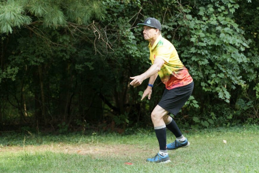 Lietuvos diskgolfo taurės trečiojo etapo rezultatai Domeikavoje: įspūdingas dalyvių skaičius ir auganti sporto bendruomenė