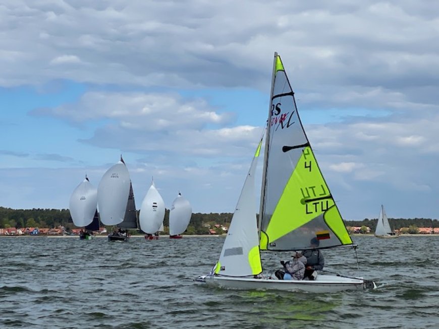 - Savaitgalį Nidoje įvyko „Pilypo Taurės“ regata ir nacionalinis „RS Feva“ čempionatas