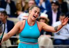 Sabalenka atsiprašė Gauff už kritiką po „Roland Garros“ finalo: pripažino klaidą ir patikino gerbianti varžovę