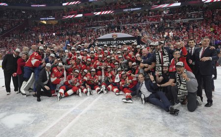 „Panthers“ apgynė NHL čempionų titulą