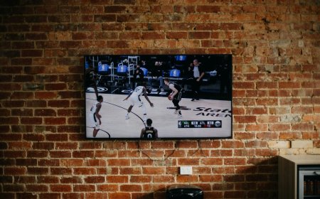 Tiesioginės transliacijos vėlavimas pastebimas tik tada, kai pranešimai ateina anksčiau už vaizdą